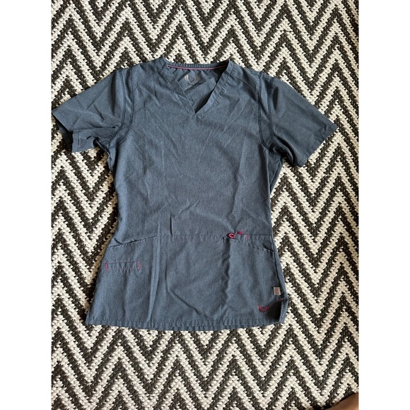 Smitten Scrub Top - Picture 1 of 3